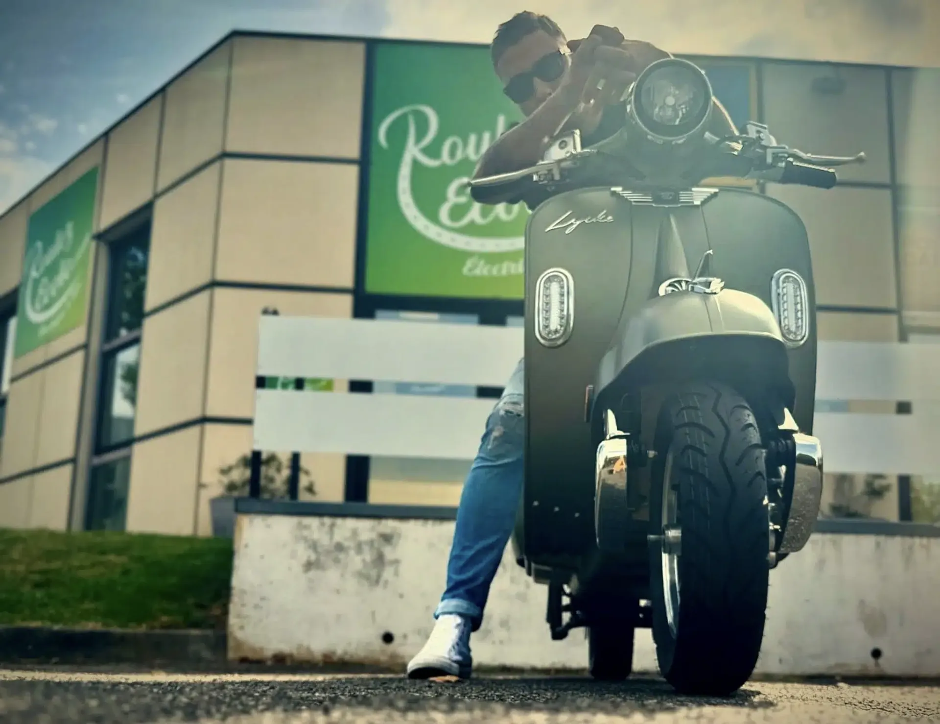 Stock scooters électriques